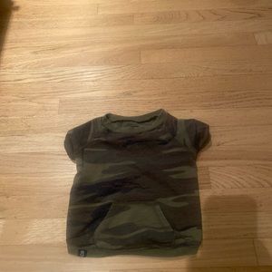 Zoo Supply Co. Camo Dog Shirt.  EUC.